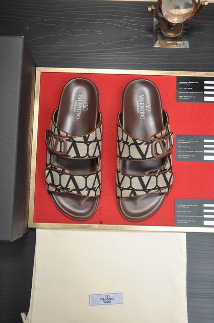 Valentino sz38-45 mnh0306 (1)
